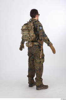  Photos Frankie Perry Army KSK Recon Germany standing whole body 0006.jpg